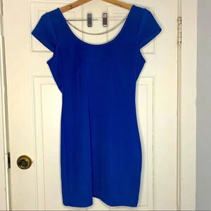 Epique Moi backless chain dress